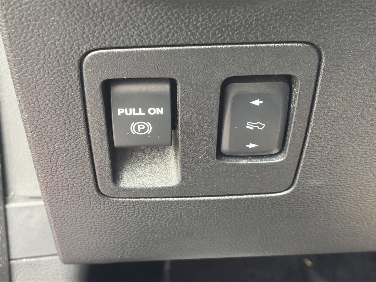 Used 2020 Ford F150 XLT w/ Equipment Group 302A Luxury image 23