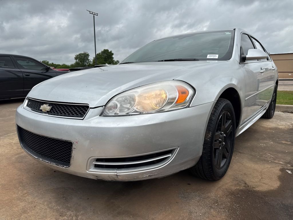 Used 2013 Chevrolet Impala LT w/ LT Sunroof Package FWD image 3