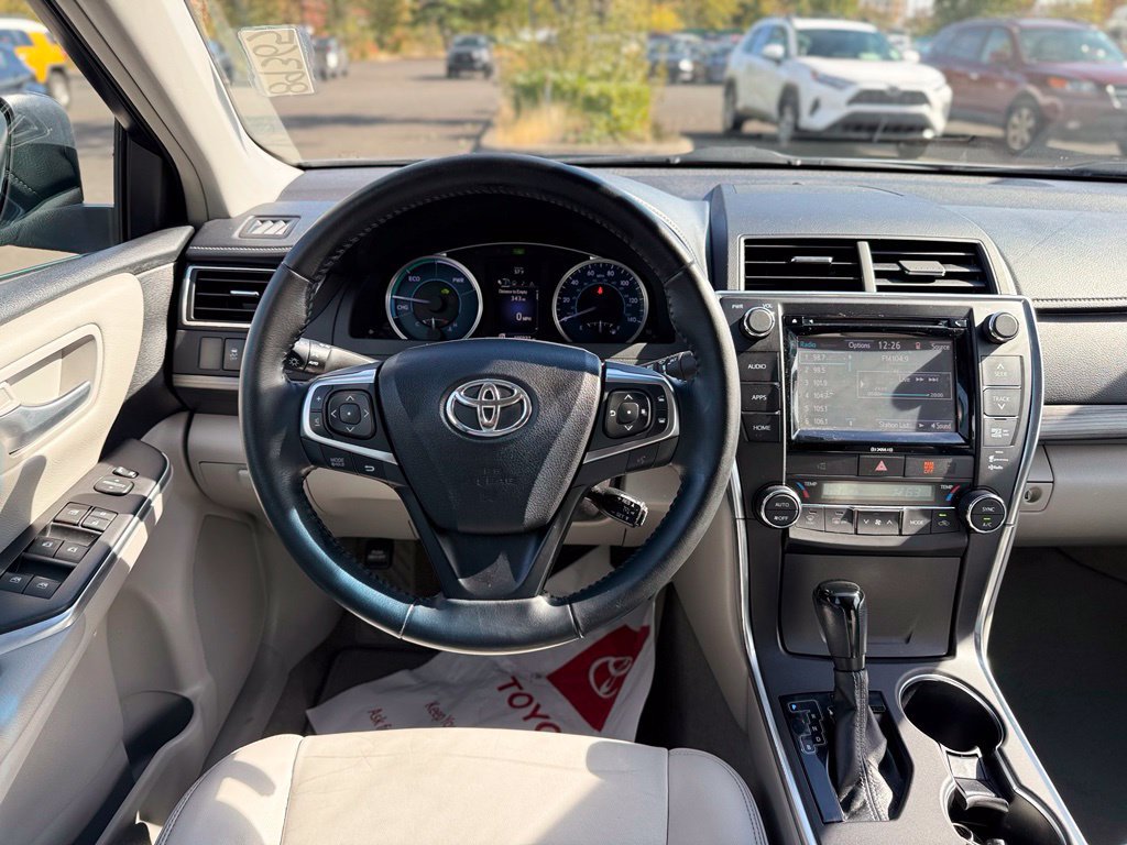 Used 2016 Toyota Camry XLE w/ Moonroof Package FWD image 24