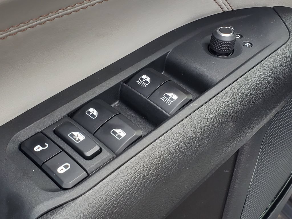 Used 2023 Jeep Compass Limited AWD/4WD image 9