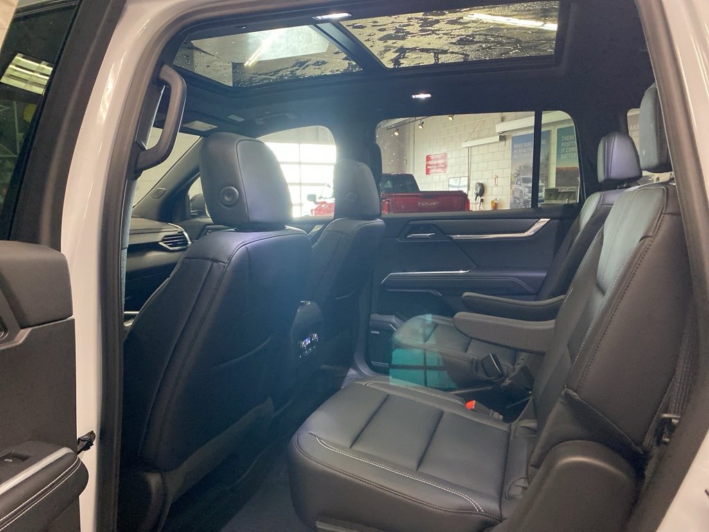 New 2026 GMC Acadia Elevation w/ Black Edition image 12