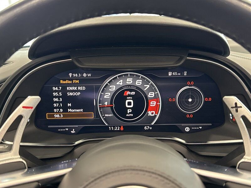 Used 2022 Audi R8 V10 w/ Premium Package image 26