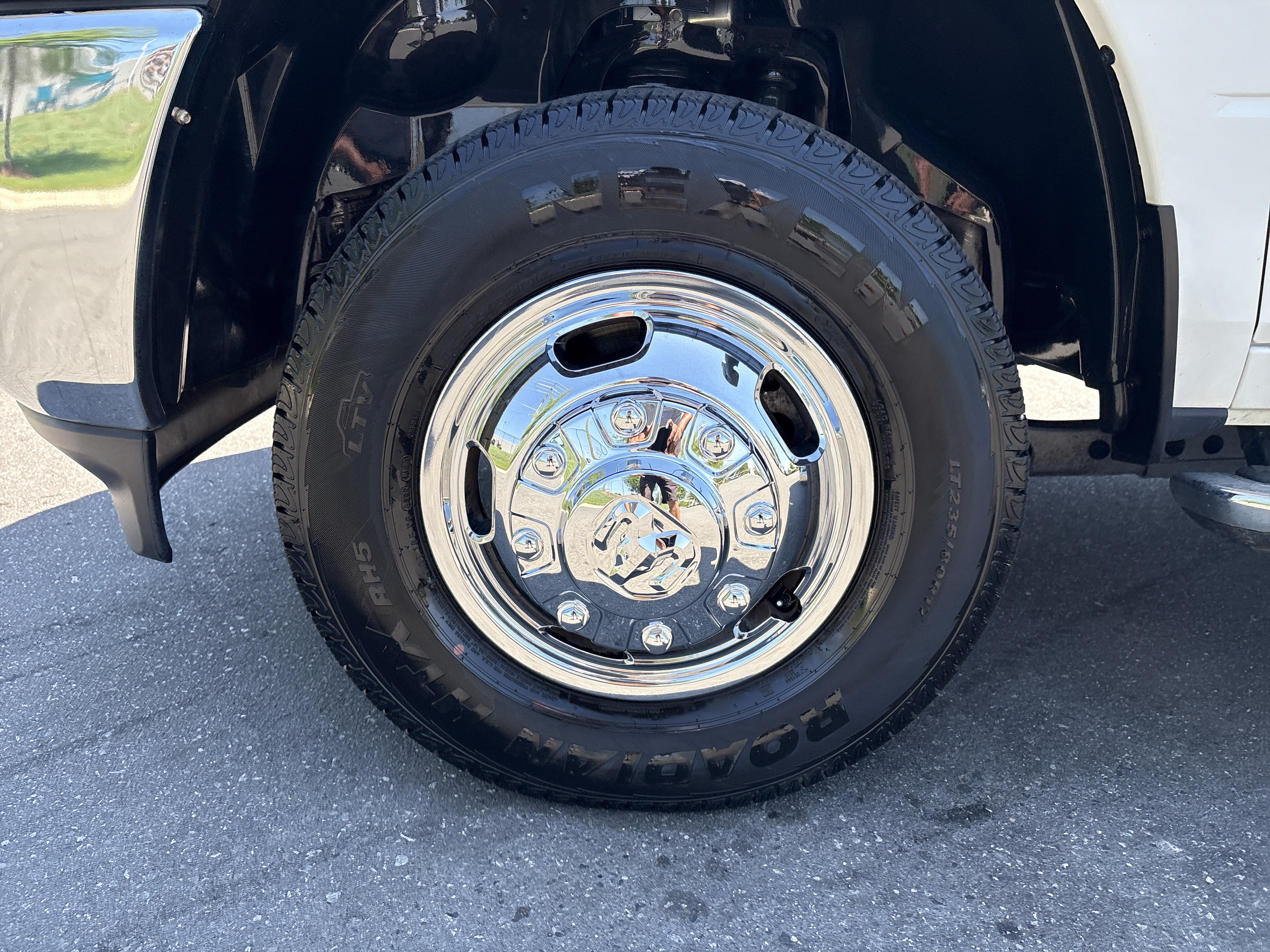 Certified 2024 RAM 3500 Tradesman w/ Chrome Appearance Group AWD/4WD image 14