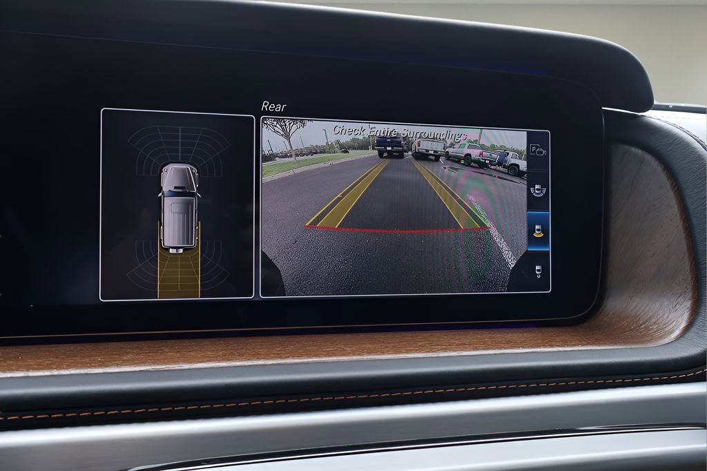 Used 2022 Mercedes-Benz G 550 image 24