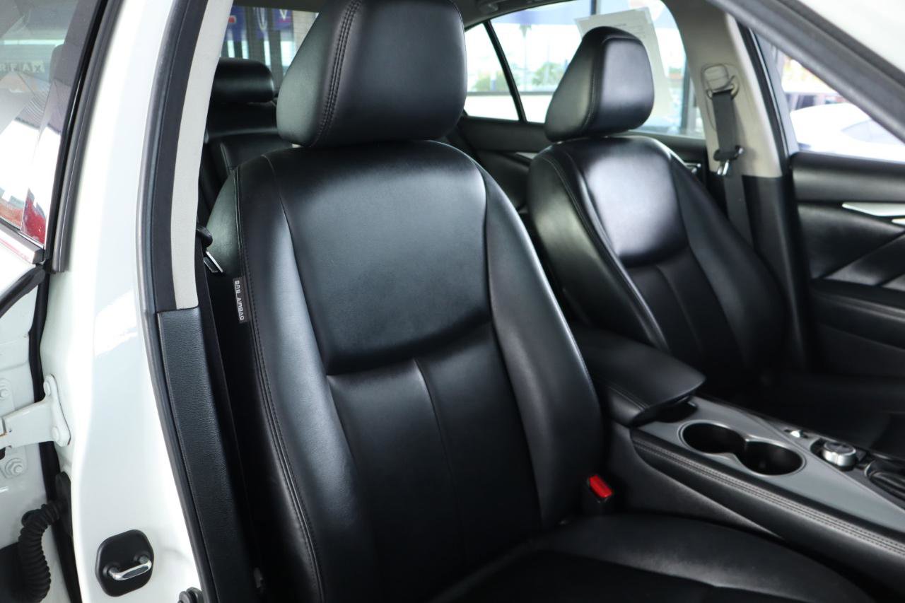 Used 2021 INFINITI Q50 Luxe w/ Cargo Package image 37