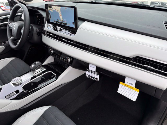 New 2026 Mitsubishi Outlander SE FWD image 9