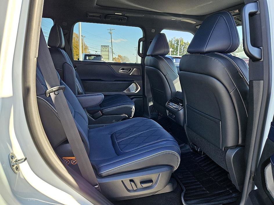 New 2026 INFINITI QX80 4WD w/ Sport Exterior Package image 14