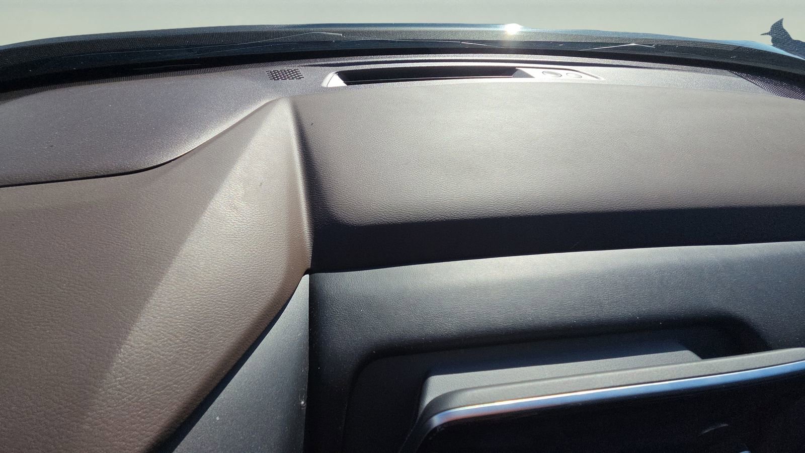 Used 2023 Nissan Rogue S FWD image 9