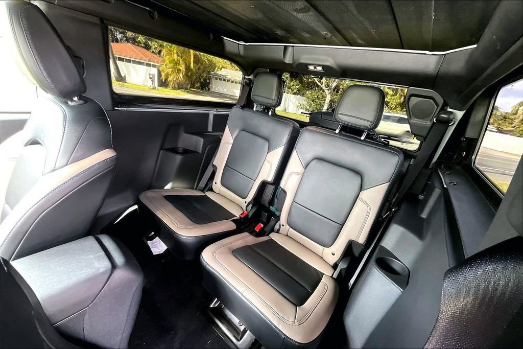 Used 2023 Ford Bronco Wildtrak image 28