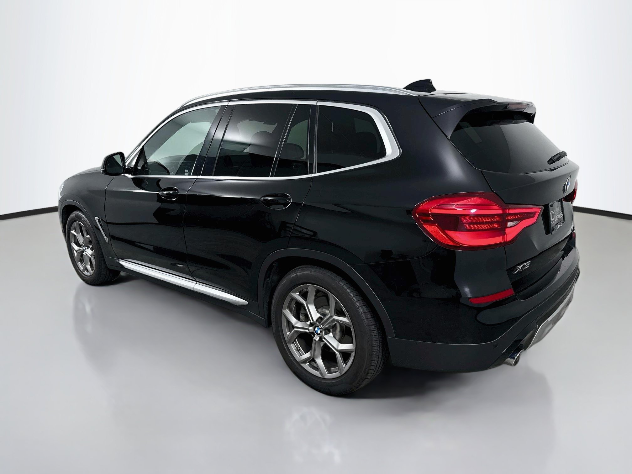 Used 2020 BMW X3 xDrive30i w/ Premium Package AWD/4WD image 5