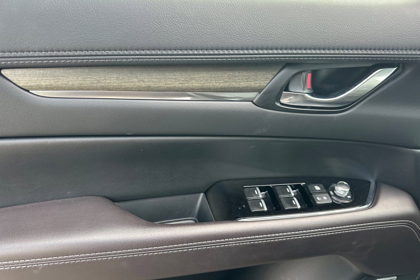 Certified 2025 MAZDA CX-5 Signature image 11