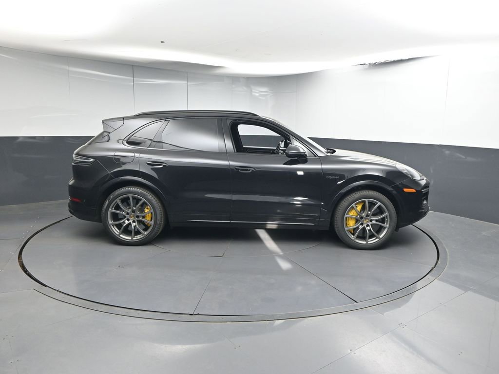 Certified 2022 Porsche Cayenne Turbo S image 26