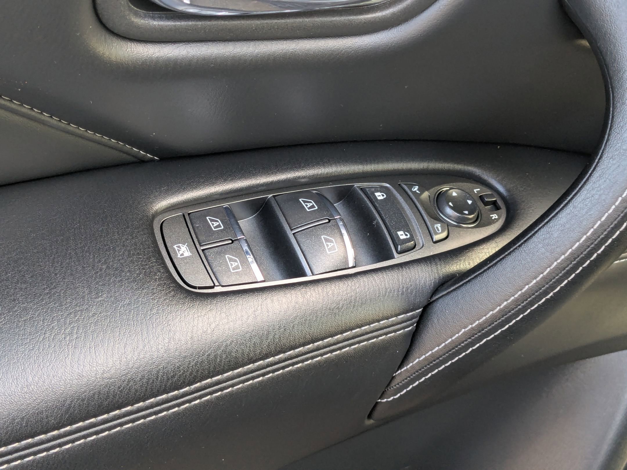 Used 2024 INFINITI QX80 Luxe image 10