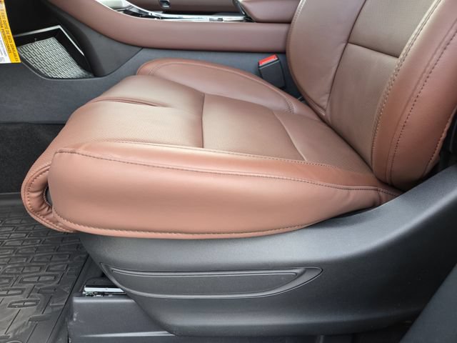 New 2026 Lincoln Aviator Reserve w/ Luxury Package RWD image 13