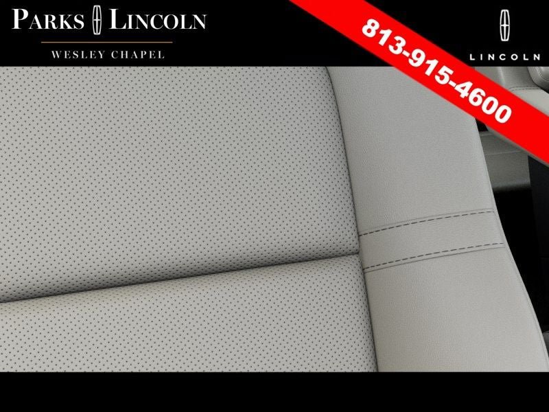 New 2027 Lincoln Aviator 2WD w/ Jet Appearance Package image 16