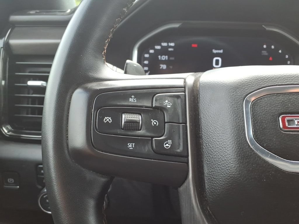 Used 2023 GMC Sierra 1500 AT4 w/ Technology Package AWD/4WD image 14