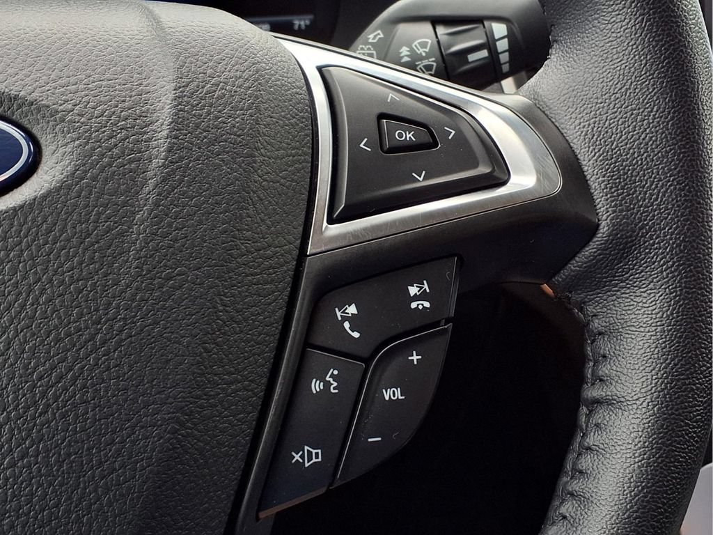 Used 2024 Ford Edge SEL AWD/4WD image 21