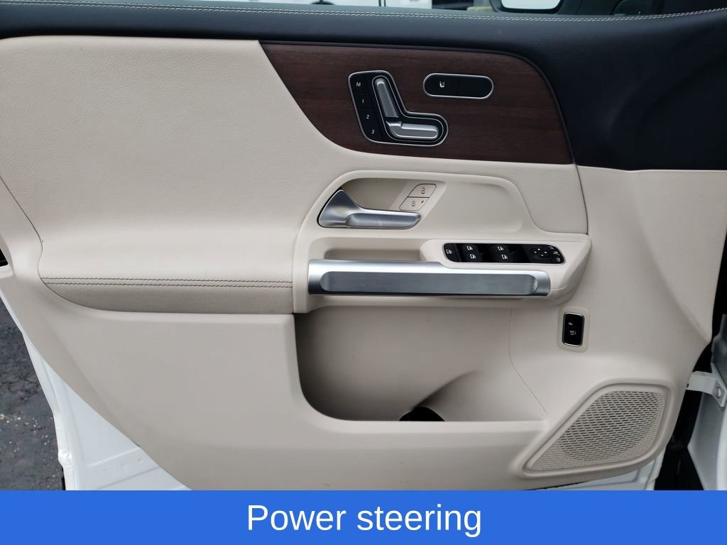 Used 2022 Mercedes-Benz GLB 250 4MATIC image 17