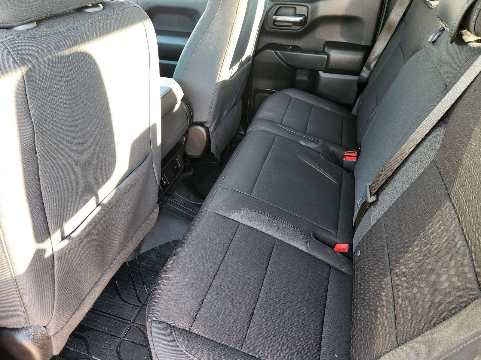 Used 2024 Chevrolet Silverado 1500 Custom w/ Dark Appearance Package image 32