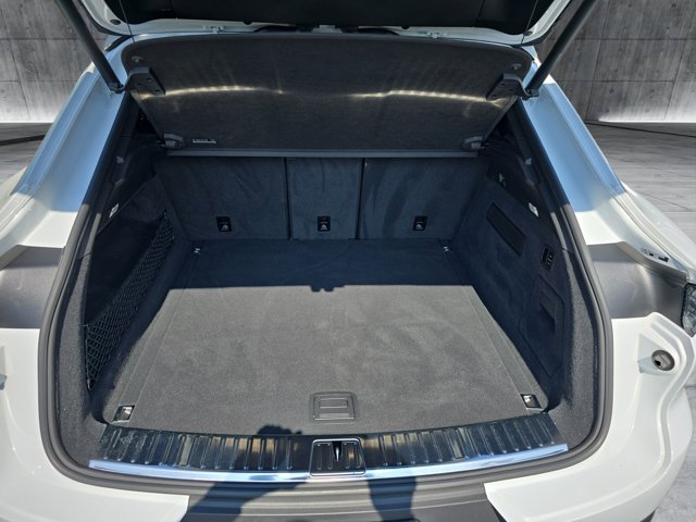 Used 2024 Porsche Cayenne Coupe AWD/4WD image 12