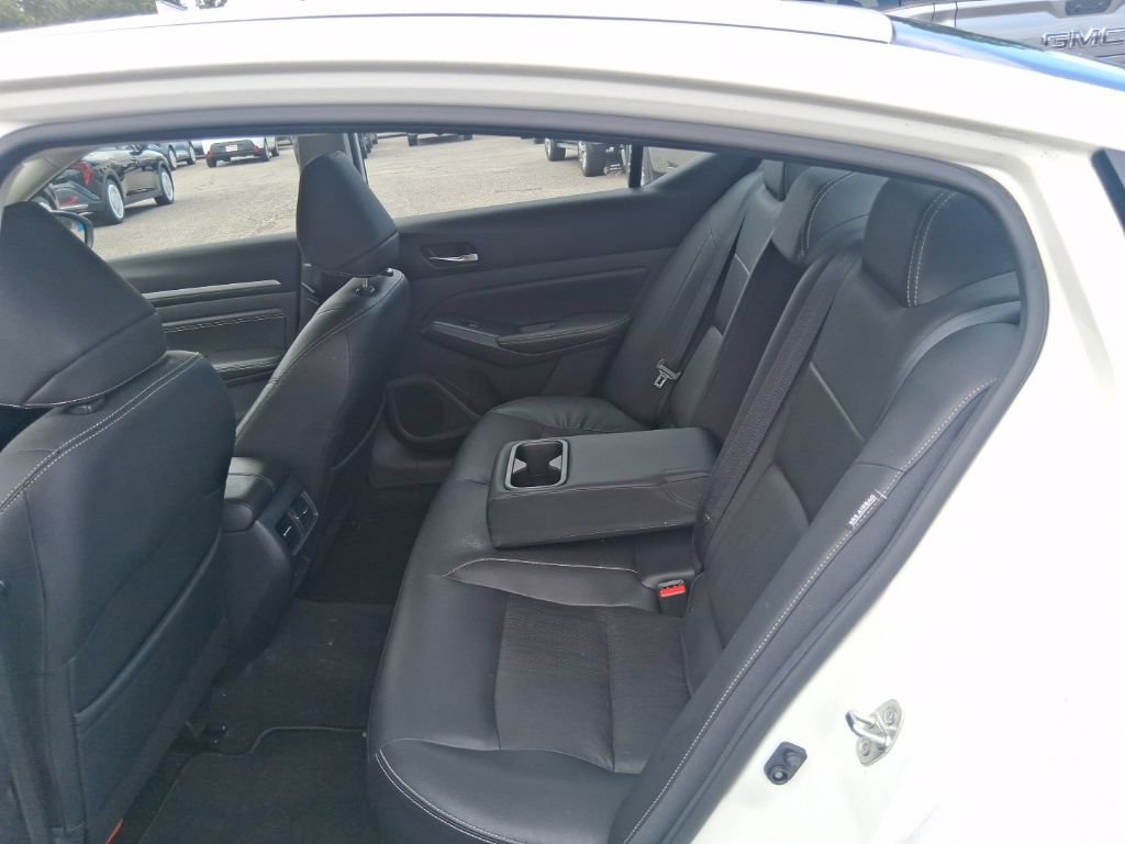 Used 2019 Nissan Altima 2.5 Platinum AWD/4WD image 17