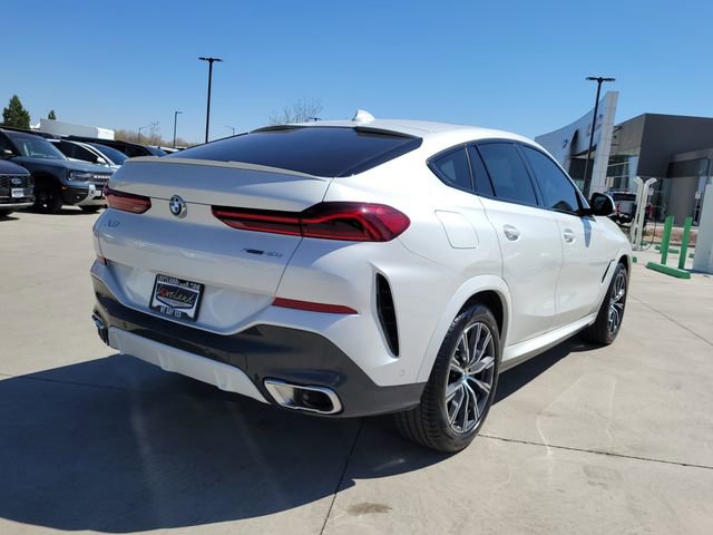 Used 2023 BMW X6 xDrive40i w/ M Sport Package image 3