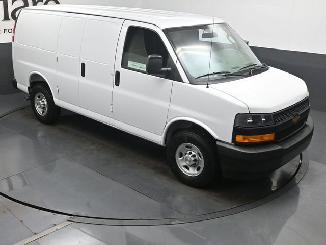 New 2026 Chevrolet Express 2500 w/ Driver Convenience Package RWD image 16