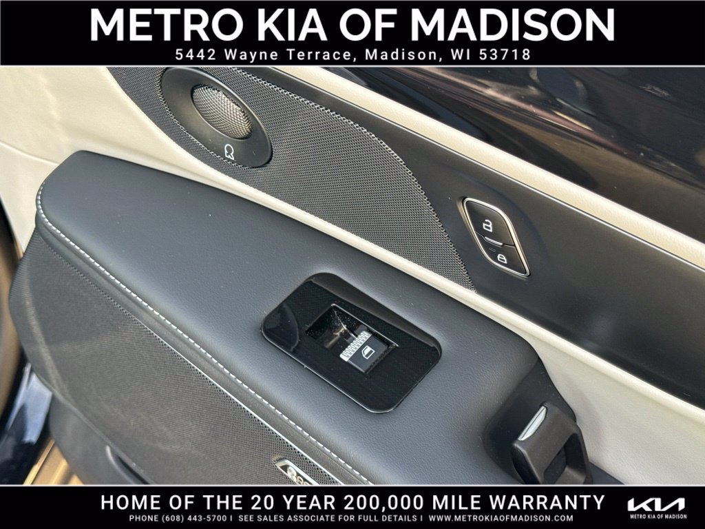Used 2024 Lincoln Nautilus Premier w/ Equipment Group 102A AWD/4WD image 50