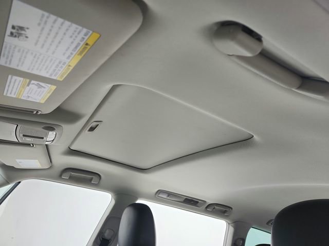 Used 2023 Nissan Armada SL image 22