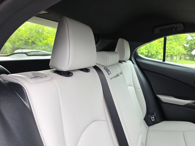 Used 2024 Lexus UX 250h FWD w/ Premium Package image 14