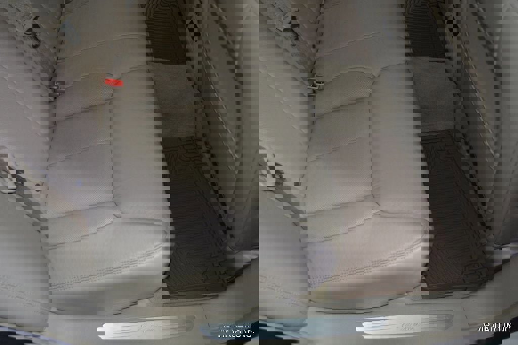 Used 2011 Cadillac DTS Luxury image 28