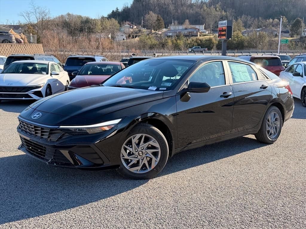 New 2026 Hyundai Elantra Blue image 2