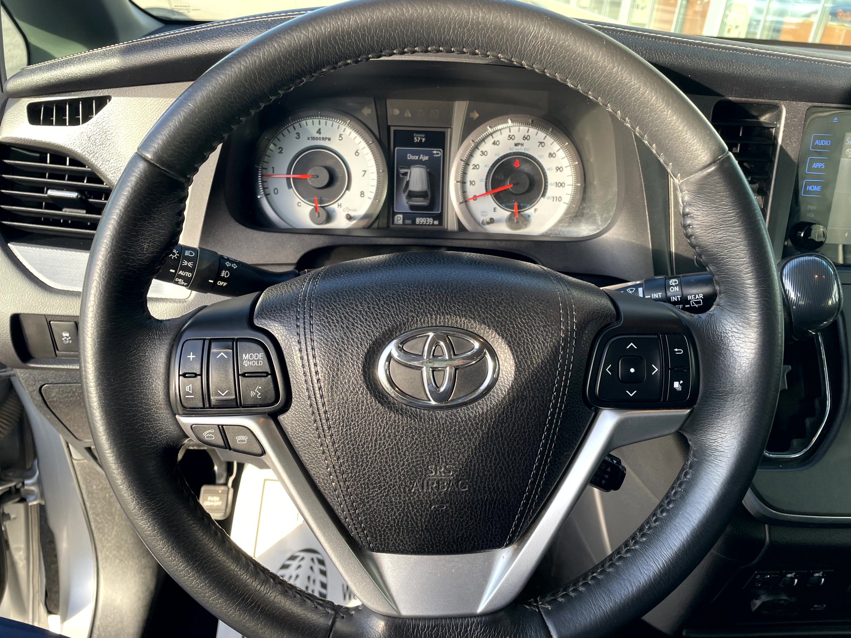 Used 2017 Toyota Sienna SE image 14