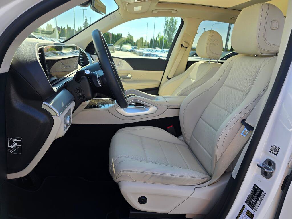 Used 2024 Mercedes-Benz GLE 350 4MATIC w/ Driver Assistance Package image 13