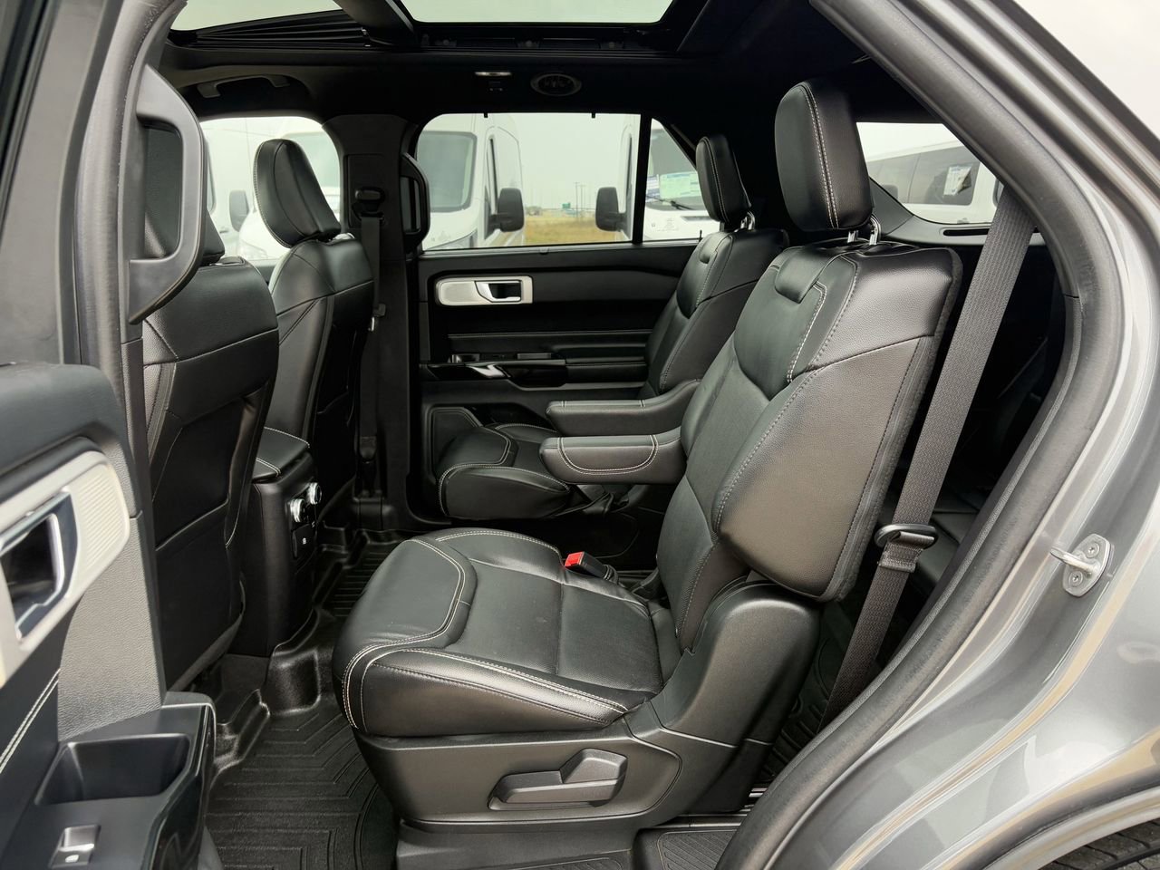 Used 2022 Ford Explorer ST w/ Equipment Group 401A image 24