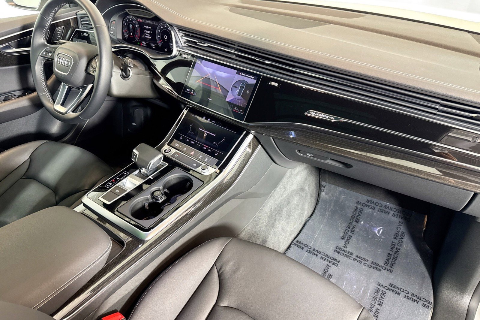 Used 2025 Audi Q8 Premium w/ Black Optic Package image 28