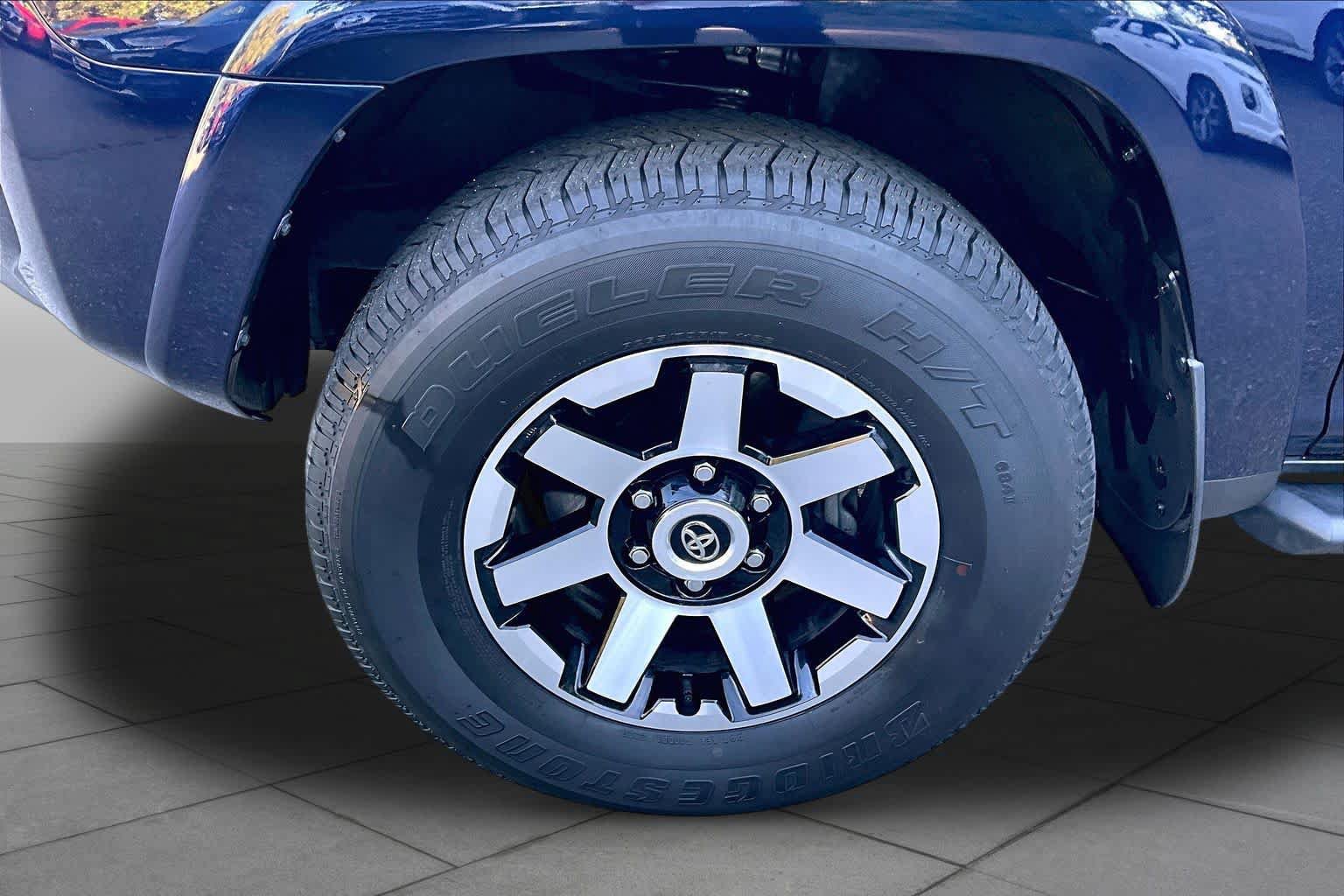 Certified 2023 Toyota 4Runner TRD Off-Road Premium w/ Moonroof Package AWD/4WD image 11
