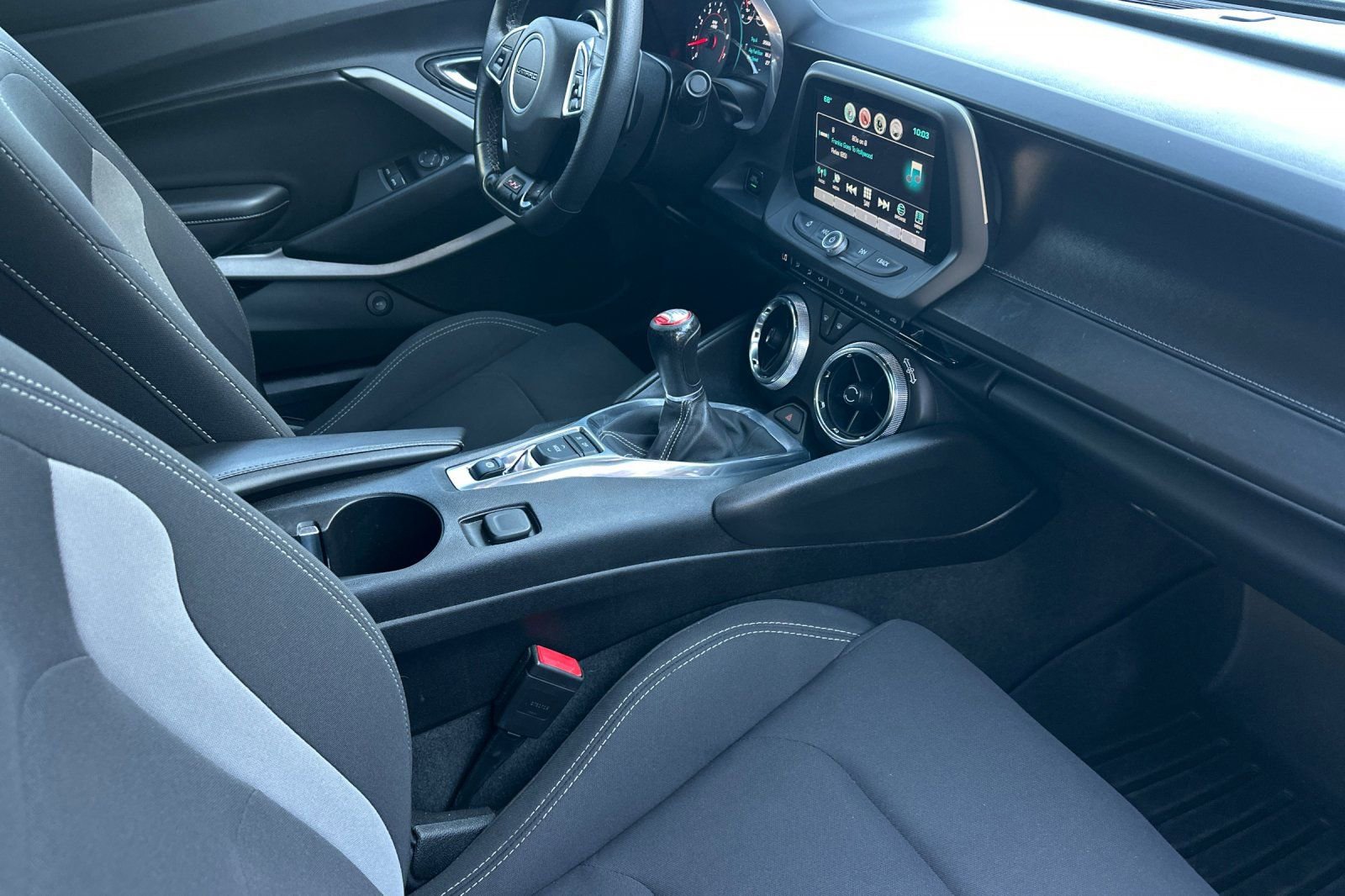 Used 2018 Chevrolet Camaro SS image 16