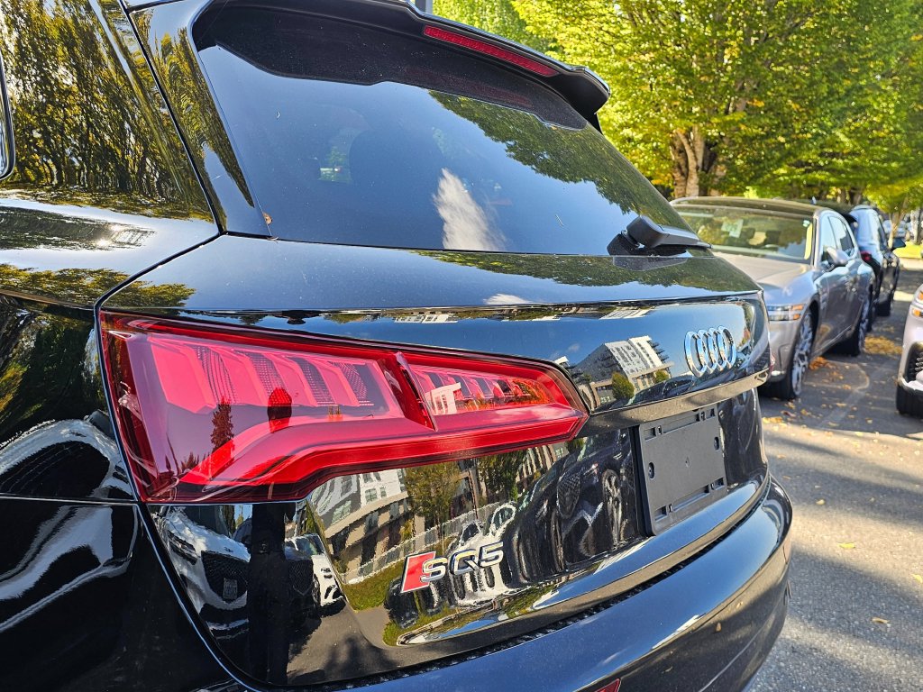 Used 2019 Audi SQ5 Premium Plus w/ Premium Plus Package AWD/4WD image 26