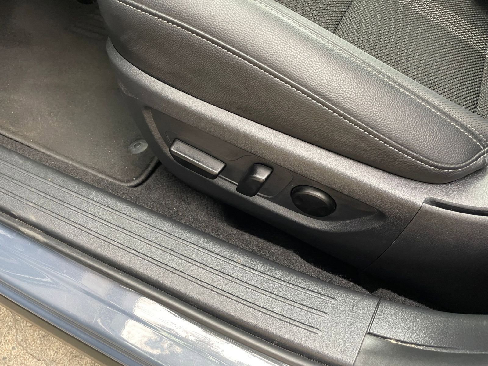 Used 2025 MAZDA CX-50 AWD 2.5 S w/ Preferred Package image 23