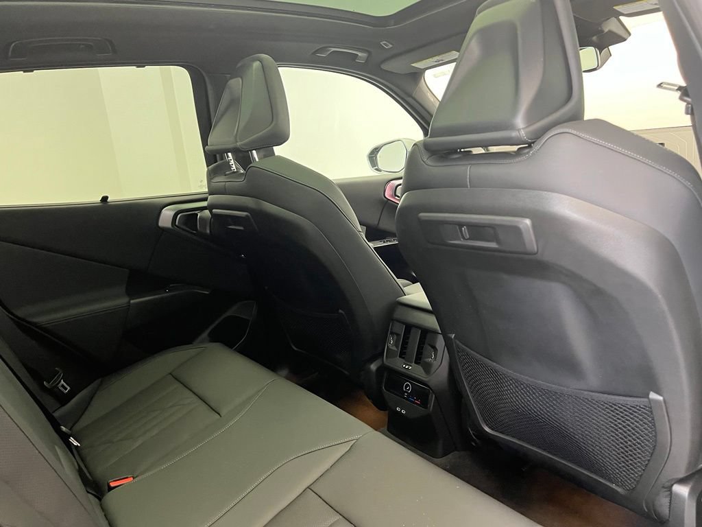 Certified 2026 BMW X3 xDrive30i AWD/4WD image 8