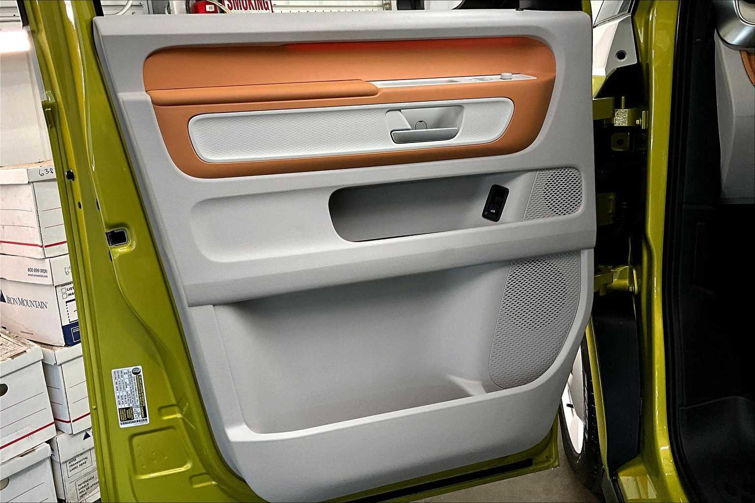 New 2025 Volkswagen ID. Buzz 1st Edition image 23