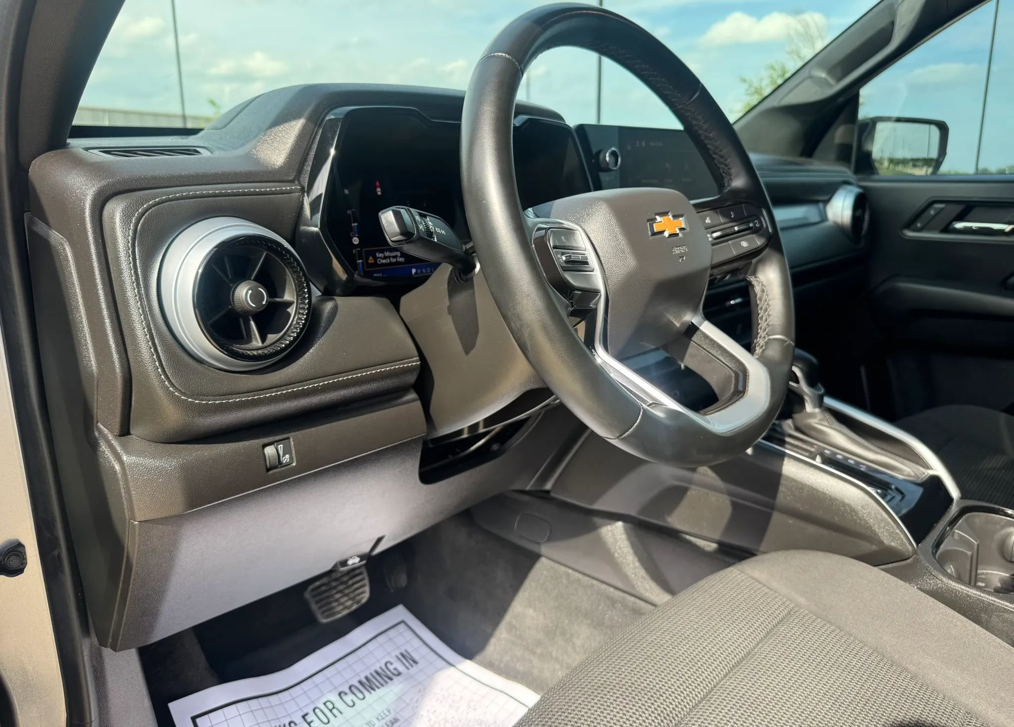 Used 2023 Chevrolet Colorado LT w/ LT Convenience Package RWD image 21