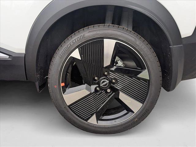 New 2026 Nissan Kicks SR image 9