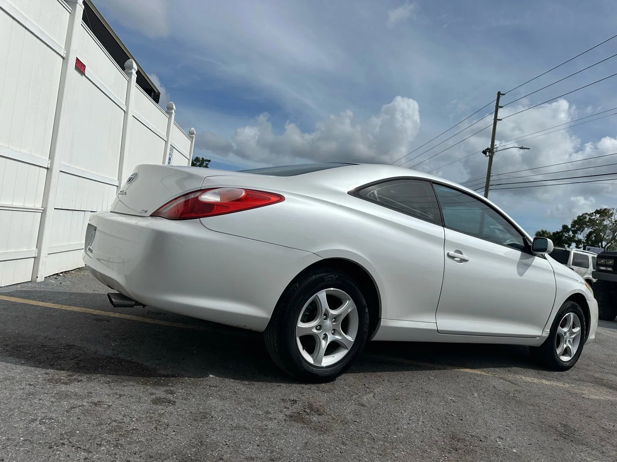 Used 2004 Toyota Solara SLE image 3