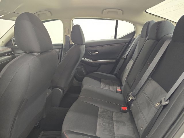Used 2025 Nissan Sentra SR FWD image 16