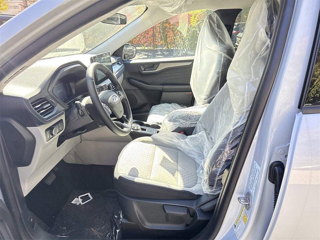Used 2025 Ford Escape Active w/ Tech Pack #1 image 16
