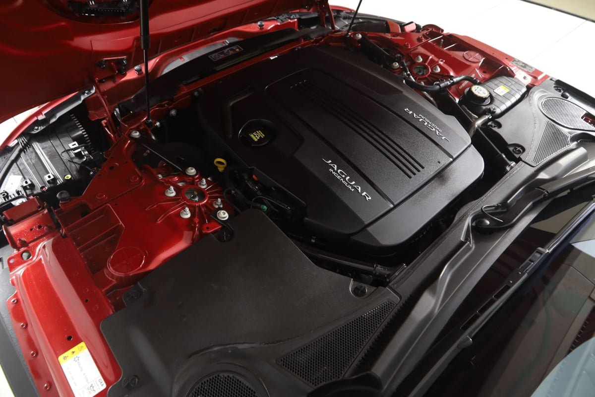 Used 2021 Jaguar F-TYPE Coupe RWD image 24