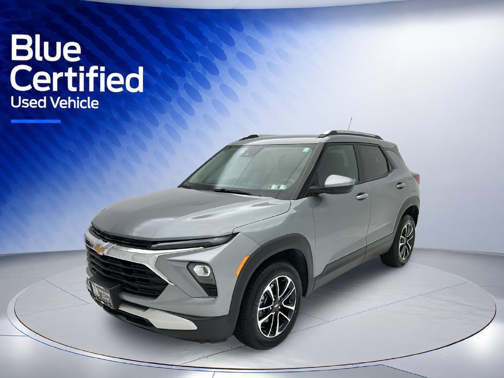 Used 2025 Chevrolet TrailBlazer LT AWD/4WD image 3