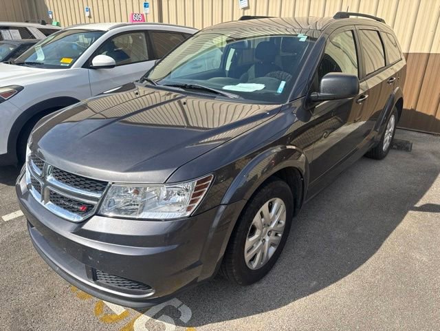 Used 2019 Dodge Journey SE FWD image 1